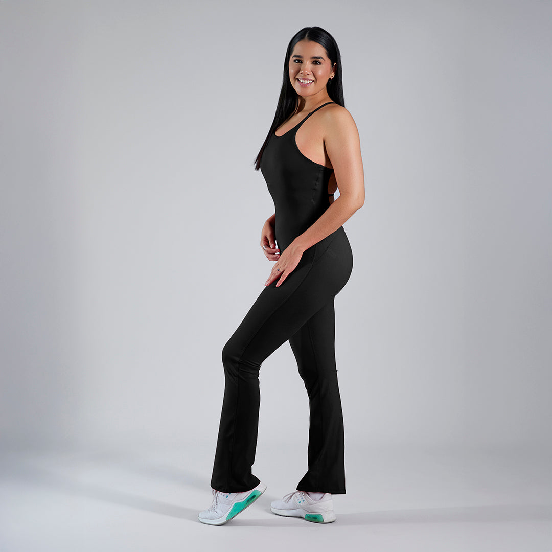 Jumpsuit deportivo pushup acampanado negro