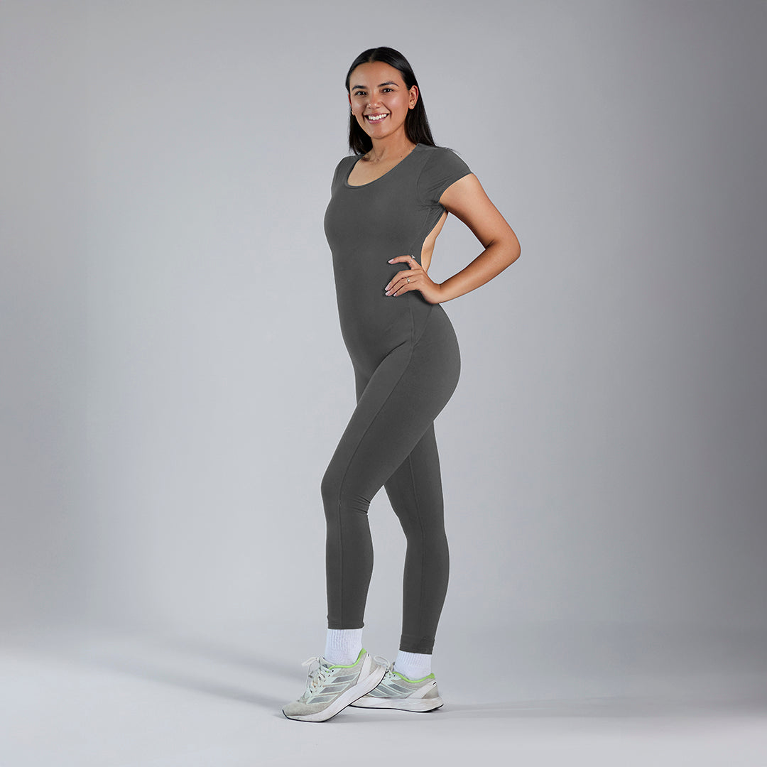 Jumpsuit deportivo entubado gris