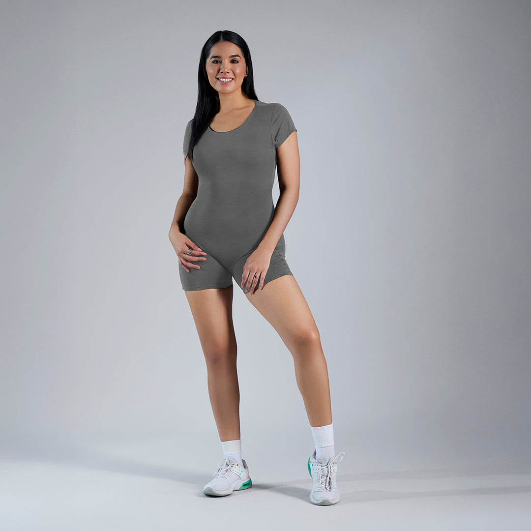 Jumpsuit deportivo en short gris