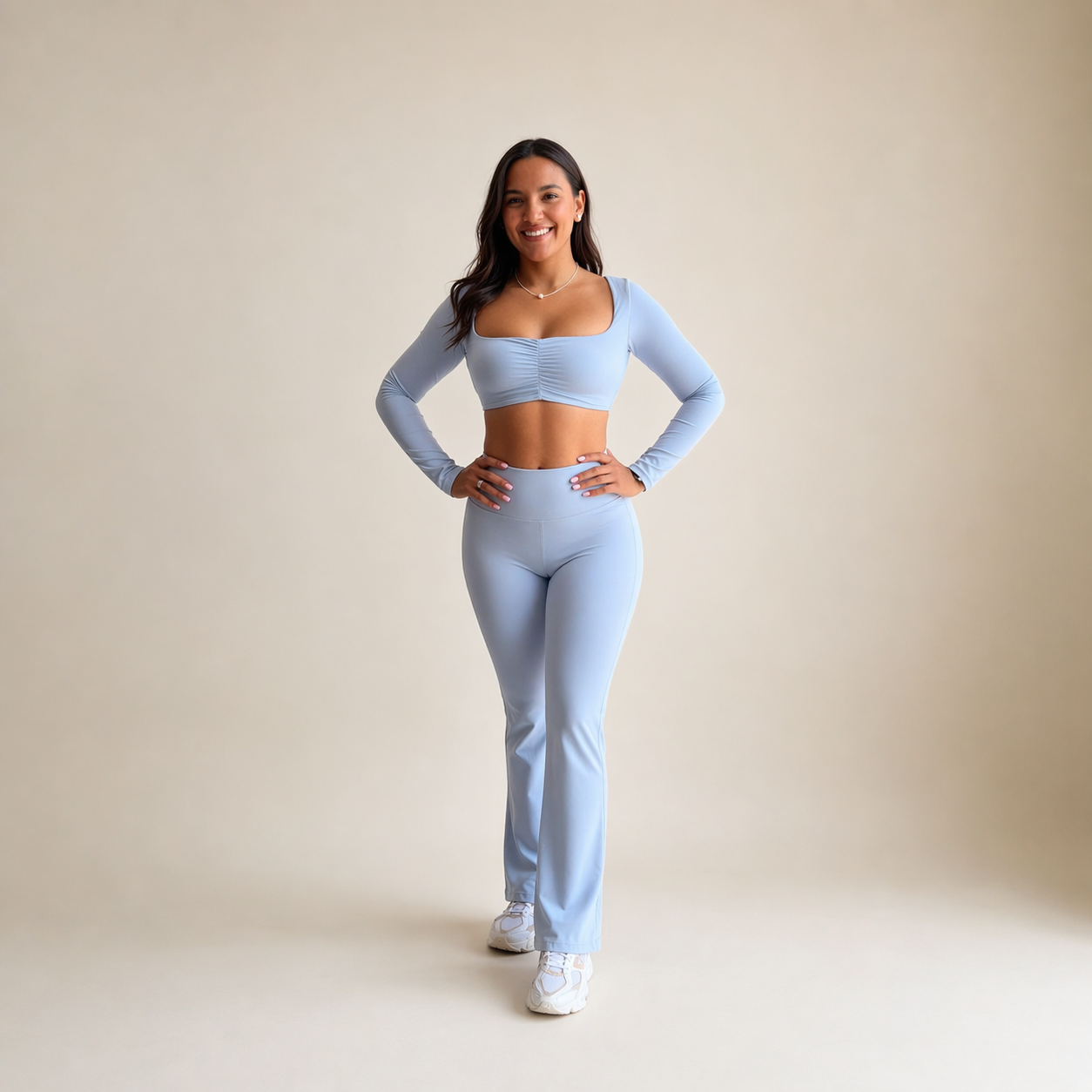 Conjunto deportivo blusa con manga larga y legging wide leg azul