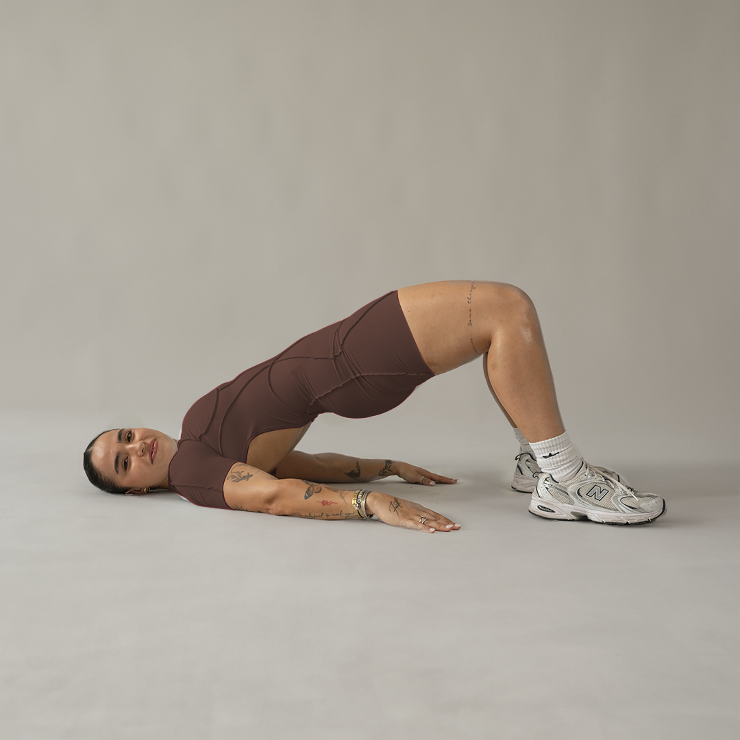 Jumpsuit depotivo en short con espalda escotada café