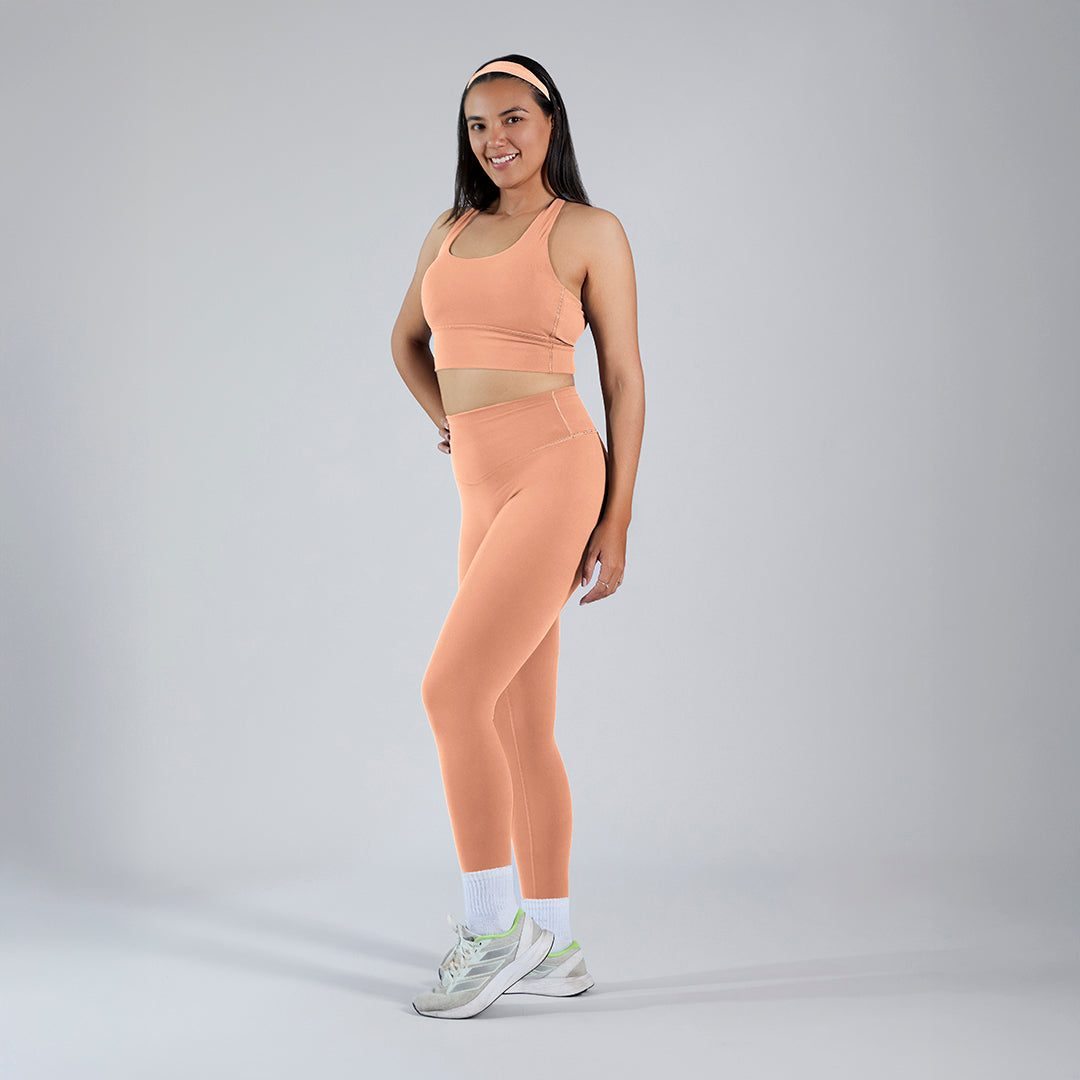 Conjunto deportivo top y legging cintura alta café claro