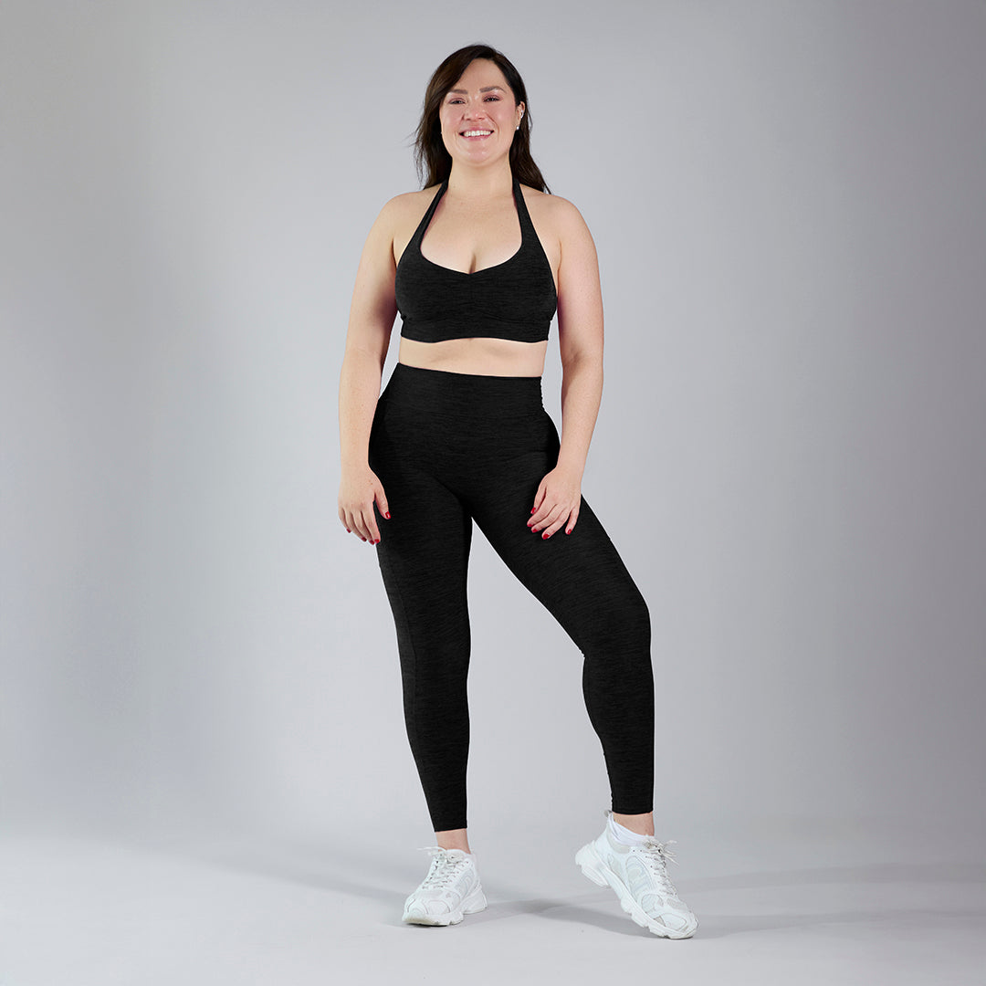 Conjunto deportivo top haiter y legging entubado con pushup negro