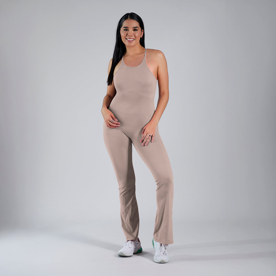 Jumpsuit deportivo pushup acampanado nude