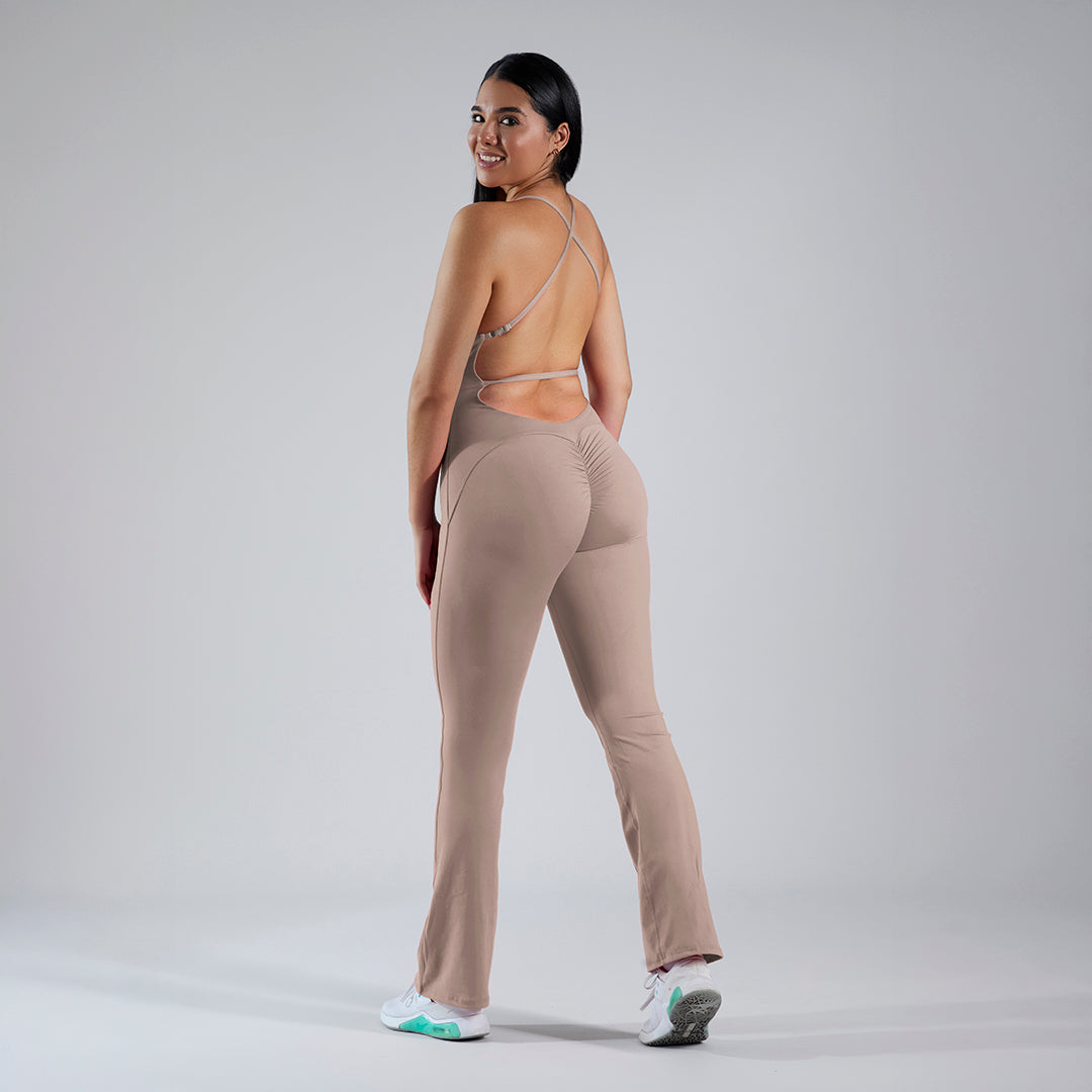 Jumpsuit deportivo pushup acampanado nude