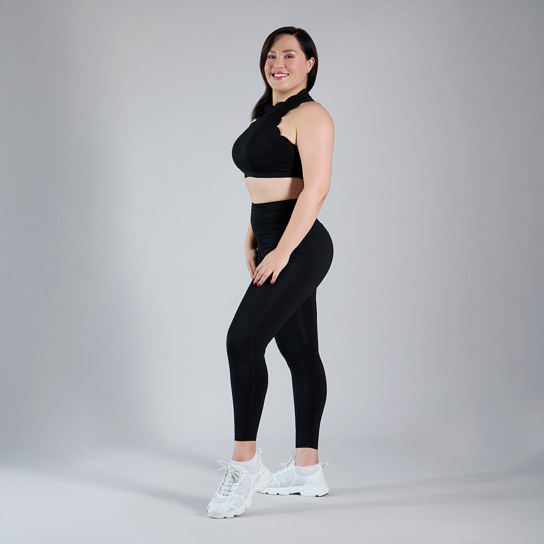 Conjunto deportivo croptop y legging negro