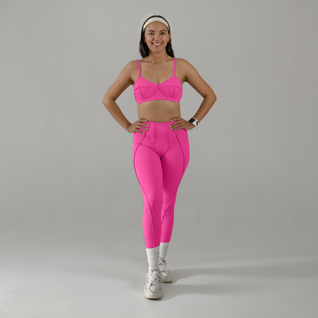 Conjunto deportivo top escote corazón y legging  entubado rosa